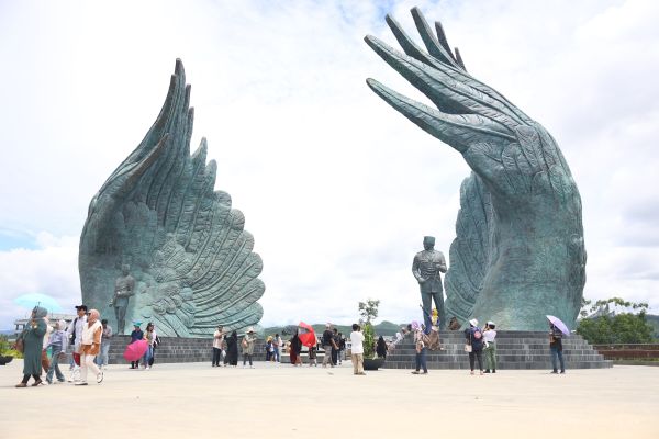 WhatsApp Image 2025-04-05 at 18.01.45i