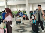 Bandara APT Pranoto Samarinda Sibuk Jelang Akhir Ramadan