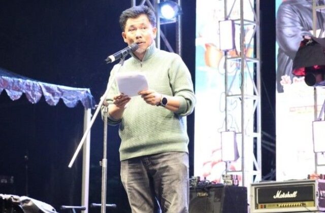 DHEN6928_copy_800x6000