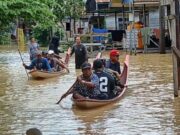 Bupati Kukar Tinjau Desa Terdampak Banjir di Loa Kulu