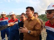 Sekda Sunggono Tinjau Semburan Lumpur di Kelurahan Jawa Sangasanga