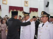 Aulia-Rendi Resmi Dilantik Menjadi Bupati dan Wakil Bupati Kutai Kartanegara