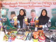Stand UMKM Kukar di MTQ Tingkat Provinsi Dikunjungi Bupati Kutim