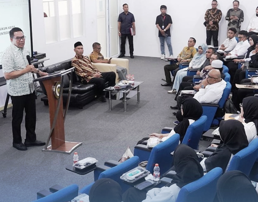 UMKT Sambut Mahasiswa Baru Magister Hukum dengan Orasi Ilmiah Wali Kota Samarinda