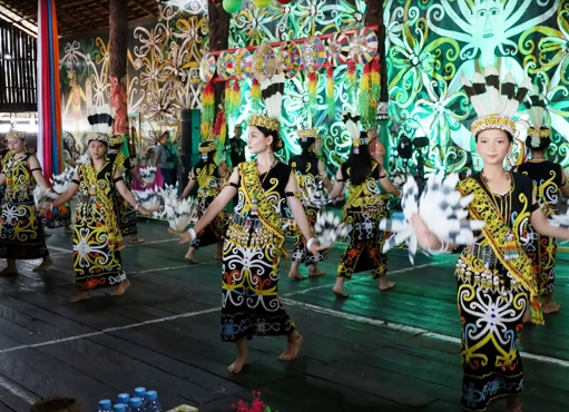 Mecaq Undat, Wujud Syukur Dayak Kenyah di Sungai Bawang