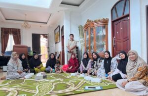 Polnes Gelar Pelatihan Pengetahuan Dokumen Keuangan Bisnis di Dasawisma Rt 37 Kelurahan Pelita